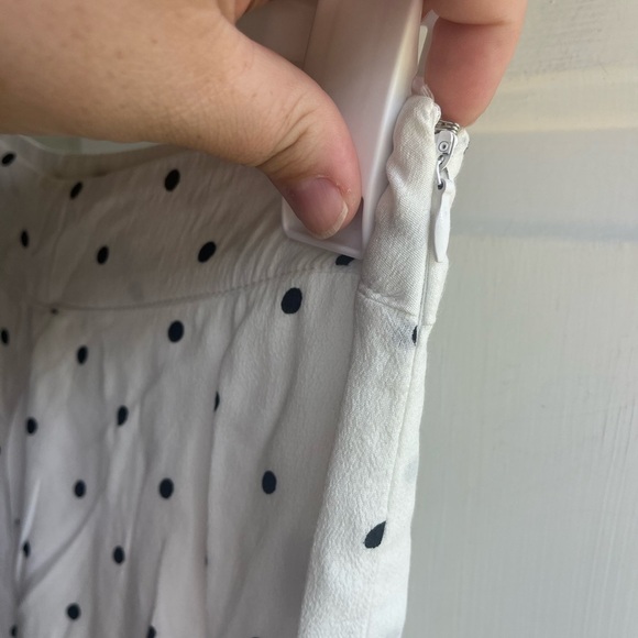 Olivaceous NWT Hi-Rise White with Black Polkadot Wide Leg Pants Sz Medium - Picture 3 of 7